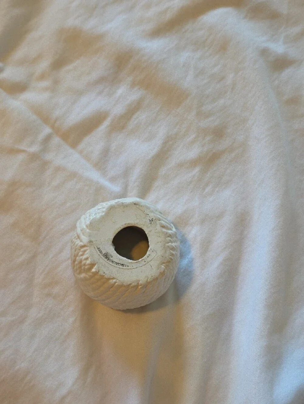 N/A textured white